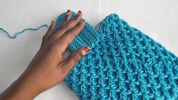 How To Crochet A Bag With Star Stitch (7)