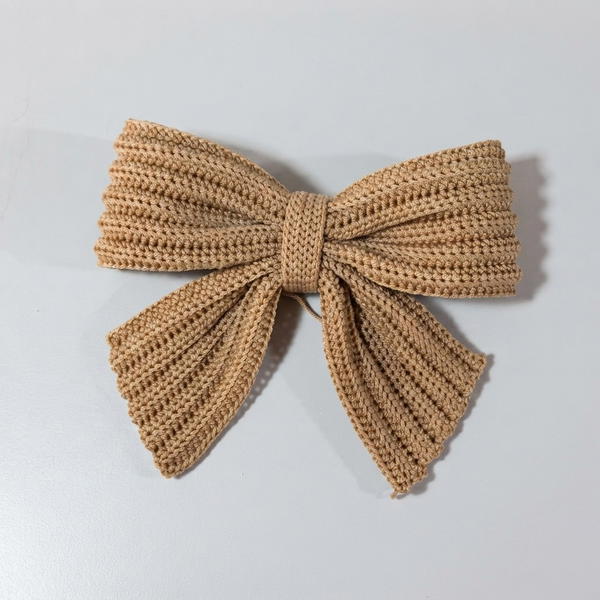 How To Crochet A Cute Bow Bag Using Parachute Cord 10