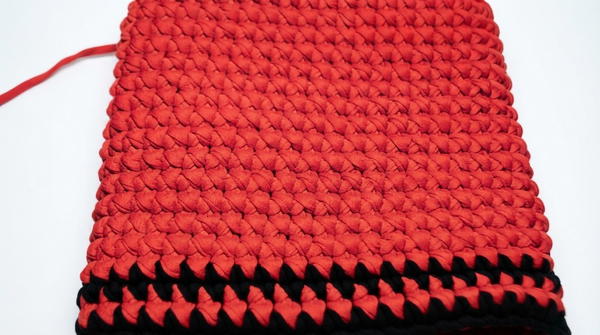 How To Crochet Backpack Made Of T-shirt Yarn 6