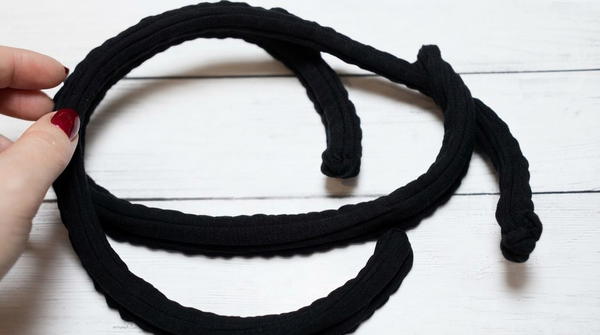 How To Crochet Backpack Made Of T-shirt Yarn 8