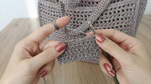 How To Crochet Easy Beach Bag (3)