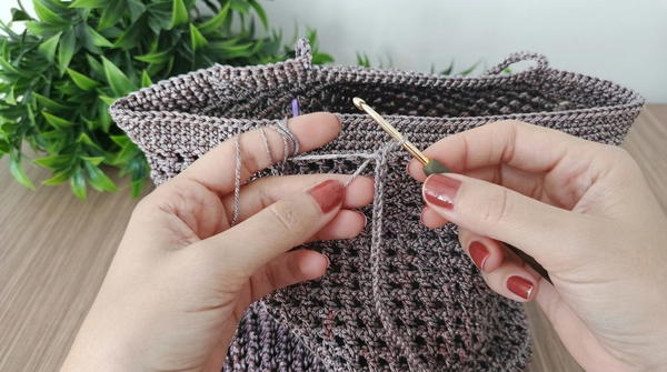 How To Crochet Easy Beach Bag (6)