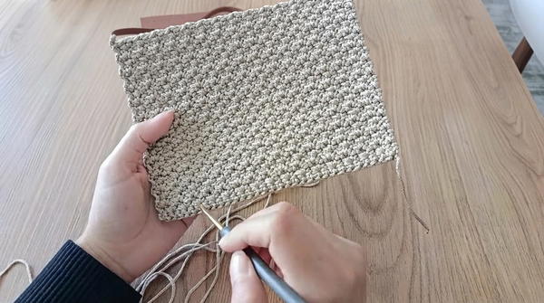 How To Crochet Easy Stylish Bag Step By Step 4