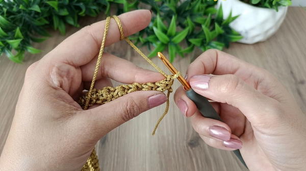 How To Crochet Every Color Bag 3