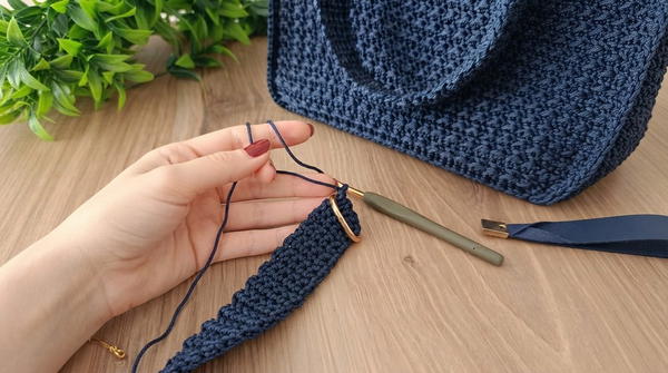 How To Crochet My Dream Bag 9