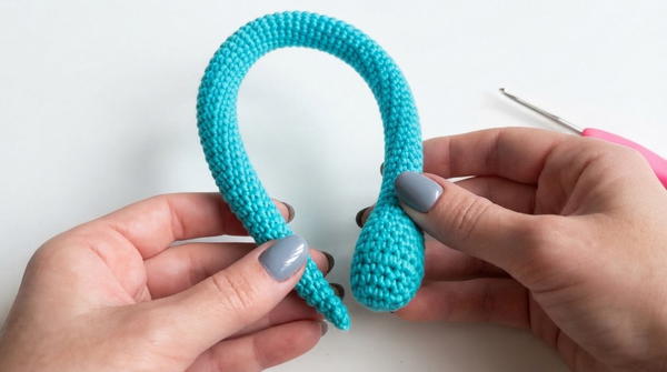How To Crochet Playable Snake 8