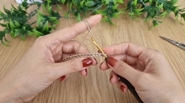 How To Crochet Very Easy Beautiful, Excellent Quality Bag 3