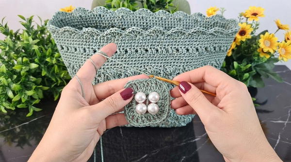 How To Crochet Very Easy Drawstring Bag 8
