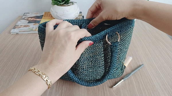 How To Crochet Very Easy Elegance Bag 8