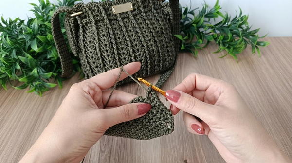 How To Crochet Very Easy Macrame Cord Bag 4