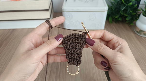 How To Crochet Very Easy Stunning Embossed Bag 6