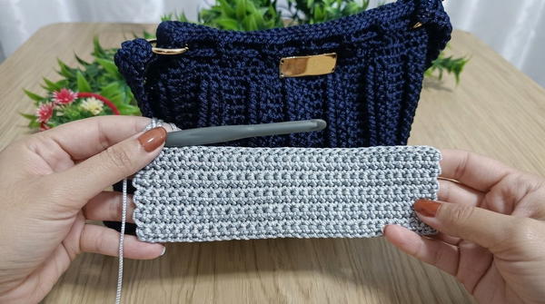 How To Crochet Very Easy Stylish Bag With Macrame Cord 4