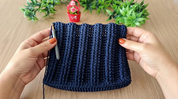 How To Crochet Very Easy Stylish Bag With Macrame Cord 5