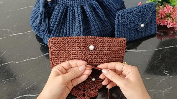 How To Crochet Very Easy Wallet Tutorial for Beginners 7