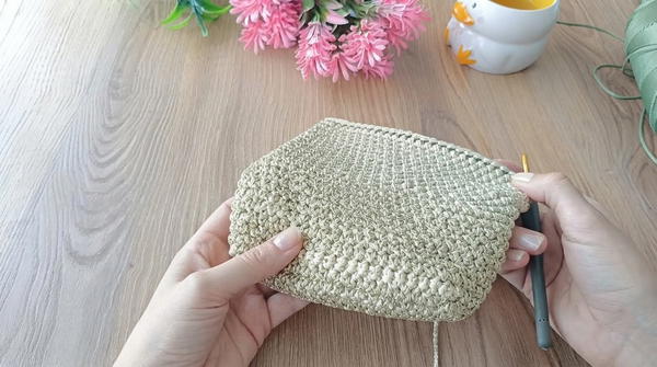 How To Crochet Very Easy Wonderful Bag 5