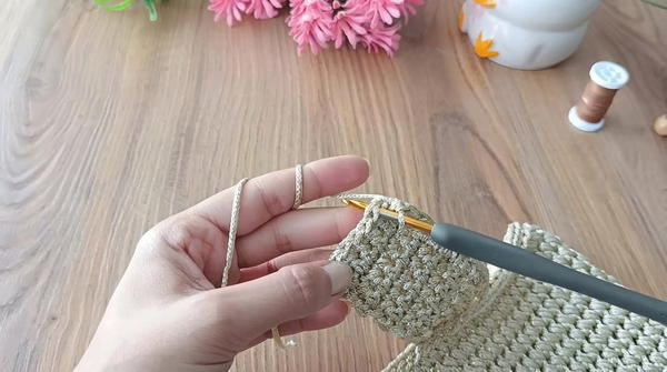 How To Crochet Very Easy Wonderful Bag 6