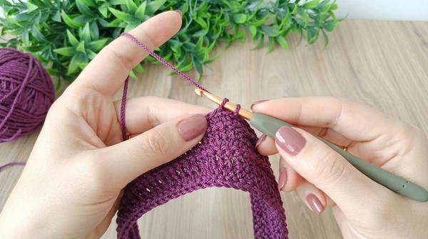 How To Crochet Very Easy Zigzag Texture Bag (4)