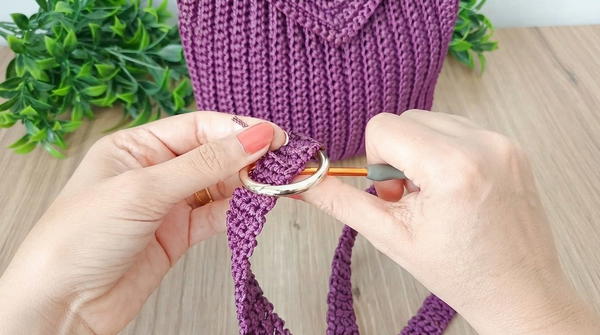 How To Crochet Very Easy Zigzag Texture Bag (9)