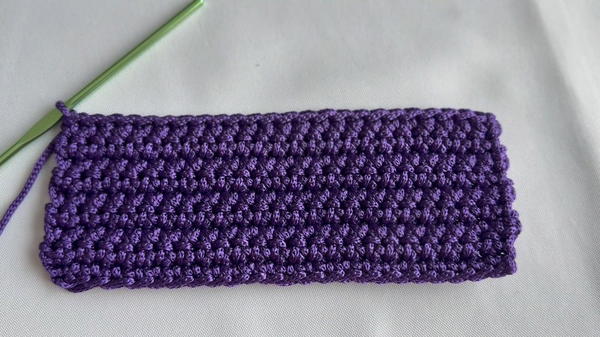 How to Crochet A Simple Mini Shoulder Bag Tutorial (3)