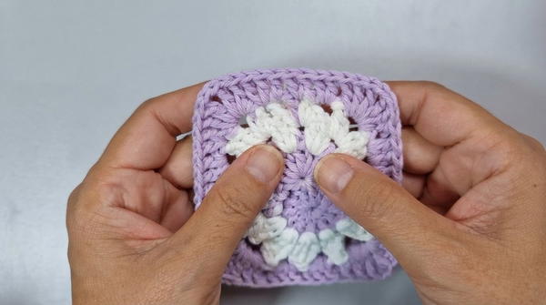 How to Crochet Flower Bag5