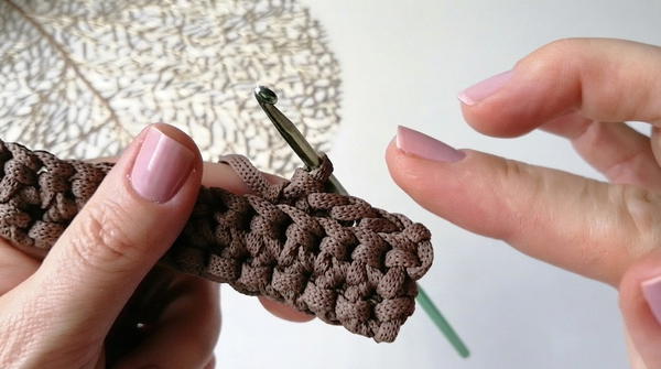 CROCHETED CROSS-BODY BAG (6)
