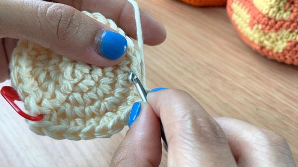 Crochet Cauldron _ Step By Step _ Crochet Decor (10)
