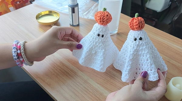 Crochet a Ghost for Halloween (5)