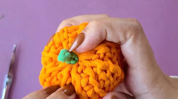 Crochet a Mini Pumpkin Beginner Friendly Step By Step (4)