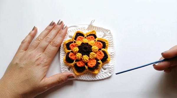 How To Crochet 3d Granny Square (3)