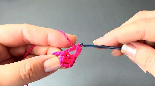 How To Crochet Beautiful Scarf 3