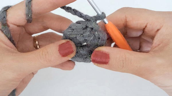 How To Crochet Easiest Bucket Hat Tutorial (7)
