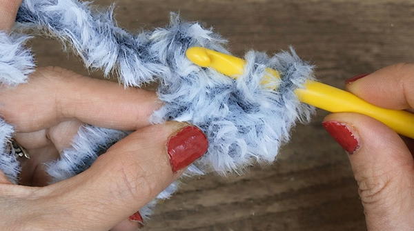 How To Crochet Fur Hat in 1 Hour _ So Easy (6)