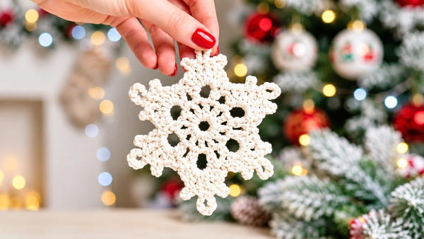 How To Crochet New Year's Décor Christmas Tree Snowflake 2