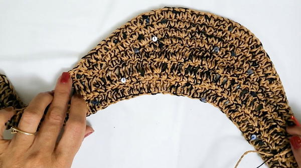 How To Crochet Paper Rope Brim Cap (11)