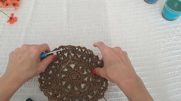 How To Crochet Summer Beanie Hat From Paper Yarn (6)