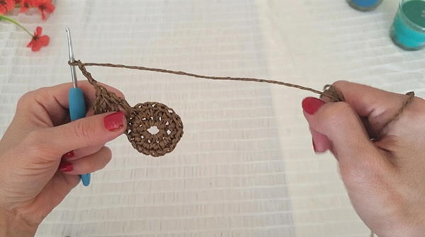 How To Crochet Summer Beanie Hat From Paper Yarn (7)