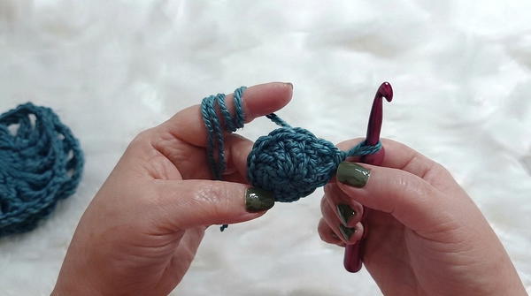 How to Crochet a Beautiful Four Seasons Fruit Tree Motif That Everyone Will Love (6)