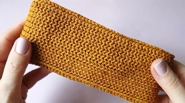 How to Crochet a Case for Glasses or a Phone (8)
