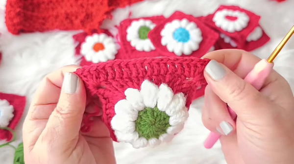 How to Crochet a Gorgeous Popcorn Daisy Motif Vest Cardigan _ Beautiful Floral Design (7)