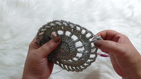 How to Make a Lace-Like Braided Hair Bonnet (7)