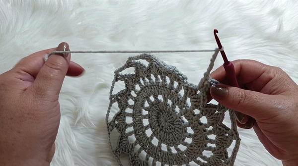 How to Make a Lace-Like Braided Hair Bonnet (9)