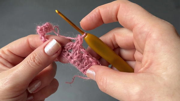 Let's knit a new pattern using just one row! 4