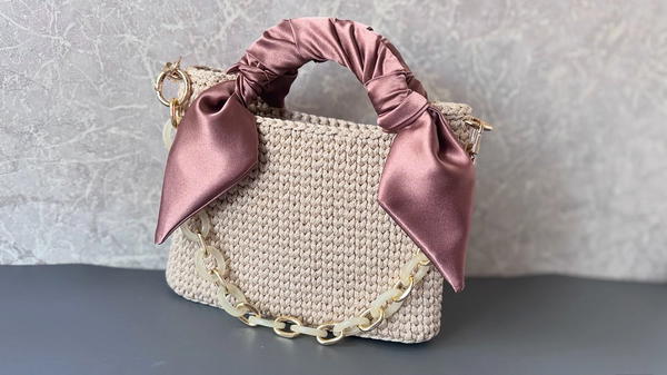 Secrets to Crochet a Trendy Bag for Beginners (2)