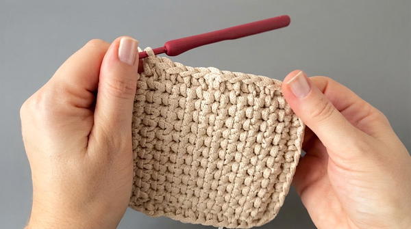 easiest way to crochet a rectangular basket (3)