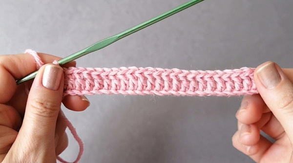 how to crochet a scarf with an original and beautiful pattern. (3)